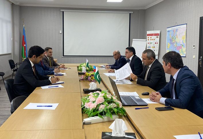 Pakistana məxsus ilk sınaq yük maşınları oktyabrda İrandan keçməklə Azərbaycana daxil olacaq