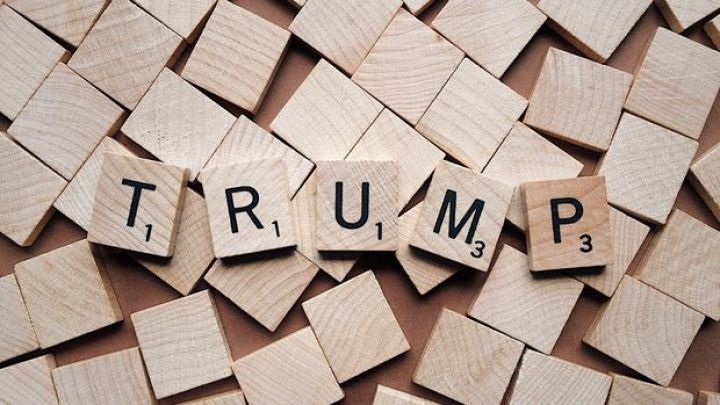 Trampın impiçmenti qanunu Nümayəndələr Palatasında qəbul edildi