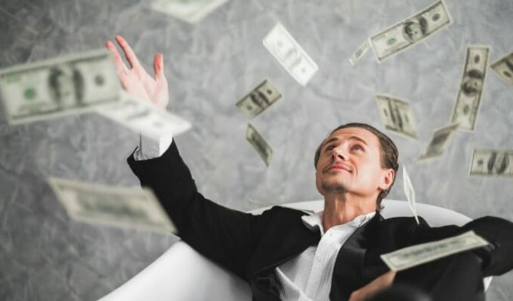 Pandemiyada zənginlərin sərvəti daha da artıb