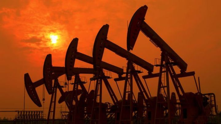 Neft daha da bahalaşıb