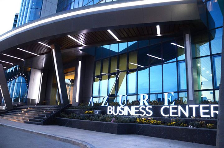 "Azure” biznes mərkəzindəki intiharla bağlı açıqlama