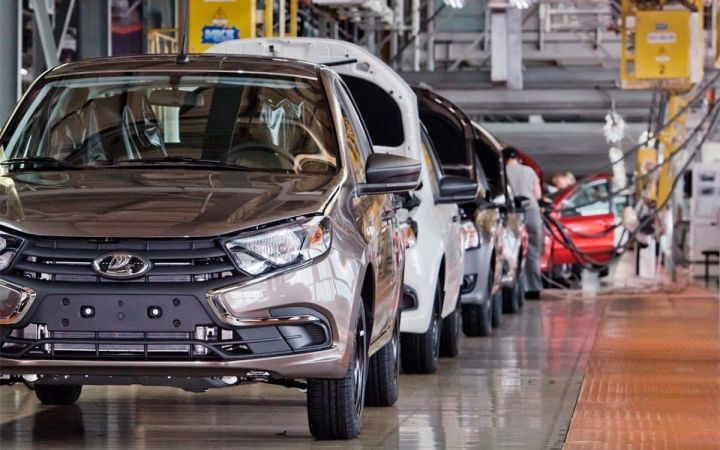 “Avtovaz” bir sıra modellərinin istehsalını dayandıracaq