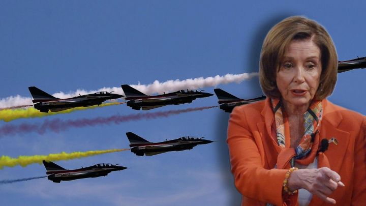 Gözlər Pelosinin təyyarəsində