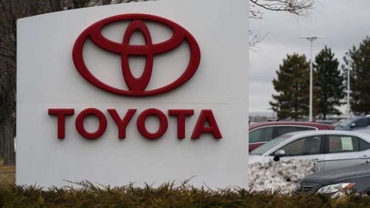 Toyota tayfuna görə 3 zavodunu dayandırıb