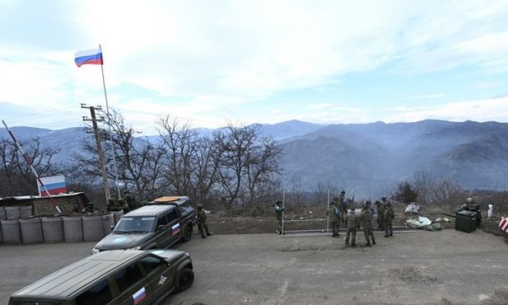 Şuşa-Xankəndi yolunda Rusiya sülhməramlılarının təminat avtomobili maneəsiz hərəkət edib