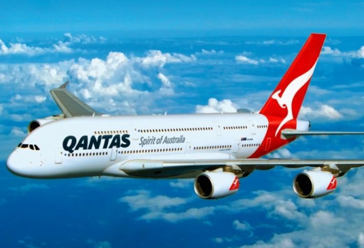 “Qantas Airways” aviaşirkətinə məxsus təyyarə Bakı hava limanına qəza enişi edib