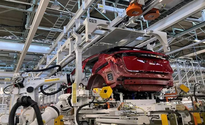 Azərbaycanda minik avtomobili istehsalı azalıb