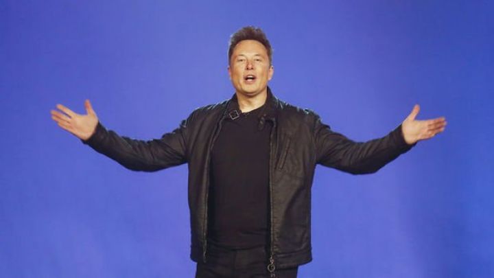 Mask da Twitter-i məhkəməyə verdi