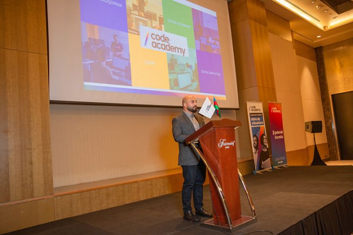 Code Academy "Korporativ Həllərlə Daha da Yüksəklərə!" adlı qapalı tədbir keçirdi