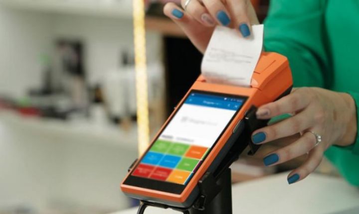 Yeni nəsil nəzarət-kassa aparatları gizlədilən dövriyyəri üzə çıxarır - 84 AYDA 8,2 MİLYARD MANAT