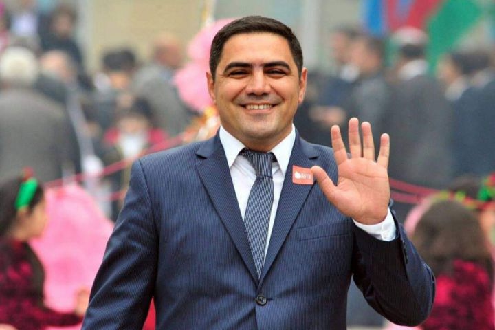 800 min manat rüşvət alıb - İTTİHAM AKTI