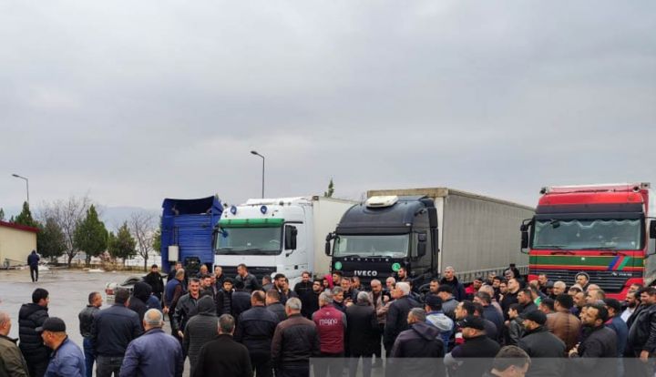 Naxçıvanda aksiya - İRANA GÖRƏ QITLIQ YARANA BİLƏR