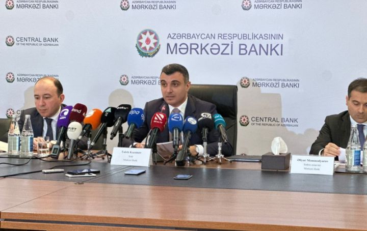 Mərkəzi Bankın sədrindən səmimi etiraf: "Səbəb banklardakı artıq vəsaitlərdir"