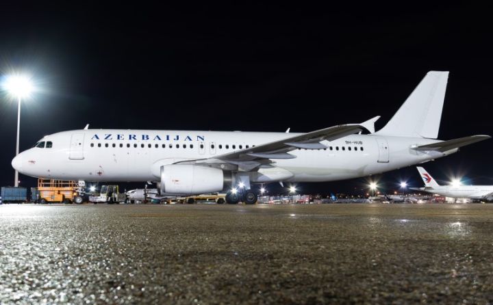 Bakı hava limanındakı ağ təyyarələr və onların xarici uçuş heyəti nə məsələdir? - AZAL-DAN AÇIQLAMA