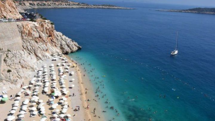 Türkiyə 8 ayda 37 milyon nəfərə yaxın turist qəbul edib