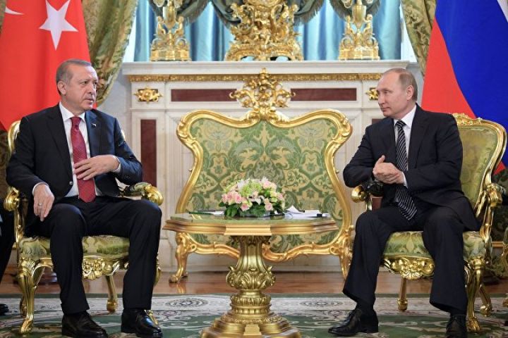 Ərdoğan Putinlə qaz qovşağı layihəsini müzakirə edib