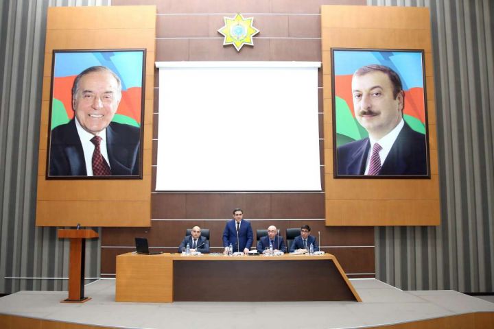 “Şəxsi hesab vərəqəsi” barədə sahibkarlar və gömrük təmsilçiləri məlumatlandırılıb