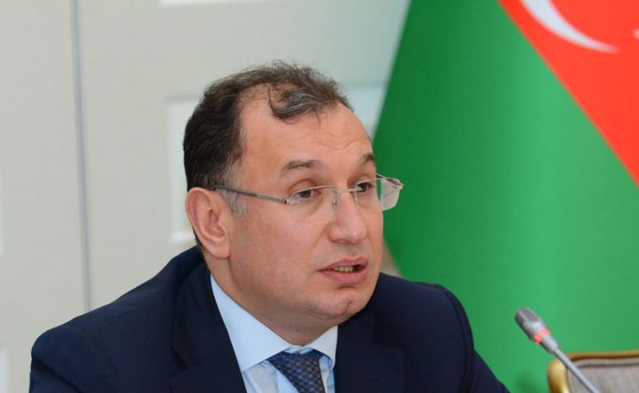 İqtisadiyyat nazirinin müavinlərinin sayı 5-ə düşüb