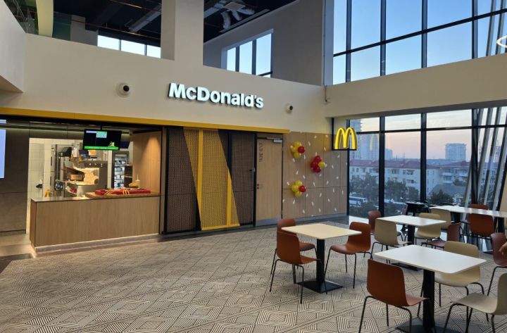 Azərbaycanda daha bir "McDonald's" restoranı açılıb