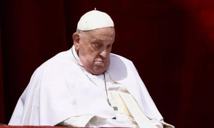 Roma Papası vəfat edib