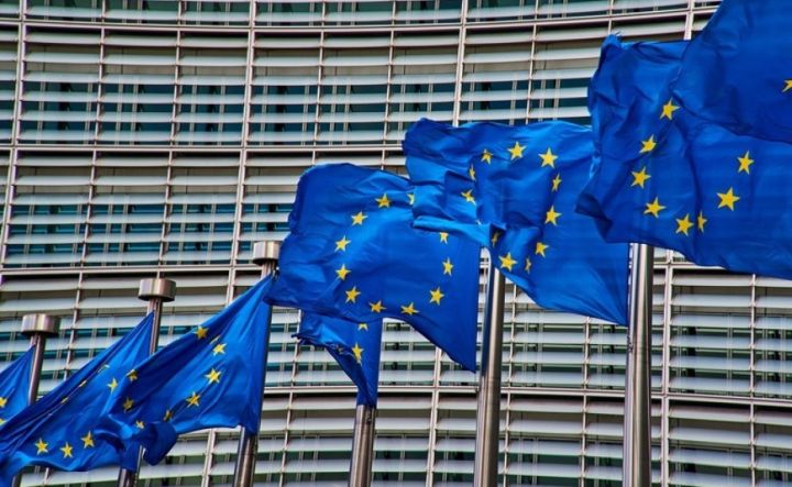 Avropa Azərbaycanla Ermənistan arasında sülh sazişinin paraflanmasını alqışlayır