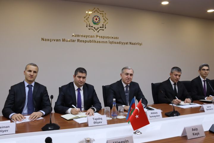 Naxçıvanda Türkiyənin “Rapsodi Çorap” şirkətilə əməkdaşlıq danışıqları aparılıb