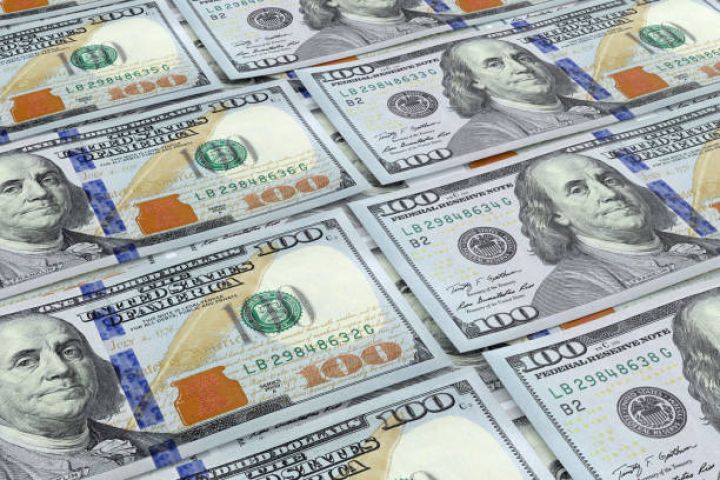 Mərkəzi Bankın valyuta ehtiyatları cüzi artıb