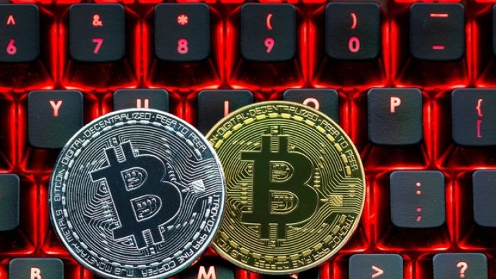 Bitcoin-in qiyməti ötən ilin sonundakı səviyyəsindən də aşağı düşdü