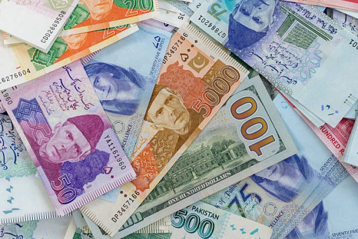 Rəsmi məzənnələr açıqlandı