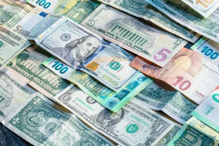 Rəsmi məzənnələr açıqlandı