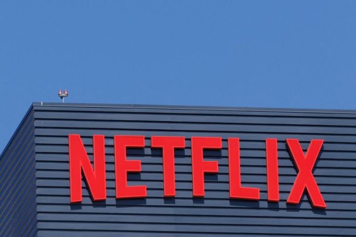 Netflix-in səhmləri İlon Maskın izləyicilərini xidmətə abunəliyi ləğv etməyə çağırandan sonra ucuzlaşıb