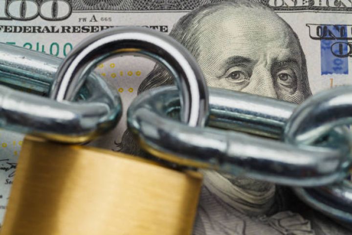 Dolların sabah üçün rəsmi məzənnəsi müəyyən olunub