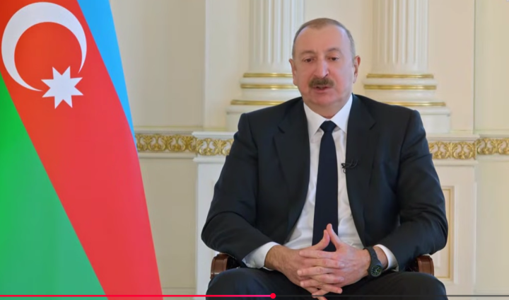 "İndi, torpaq deyəndə, sözün düzü, mən daha çox torpağın keyfiyyətinə baxıram, harada yaxşı əkin aparmaq olar"