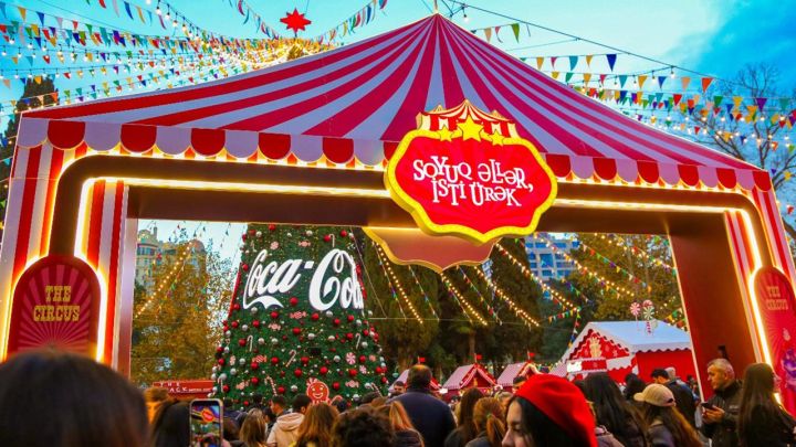 Bayram möcüzəsini paylaşdıq: “Soyuq Əllər, İsti Ürək” yarmarkasında “Coca Cola”  ilə unudulmaz anlar