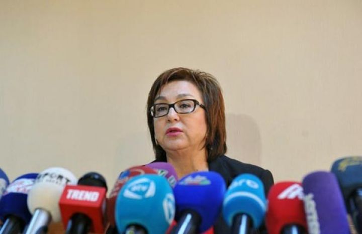 "Dövlət İmtahan Mərkəzinin saytından materialların yüklənməsi və istifadəsi pullu olacaq"