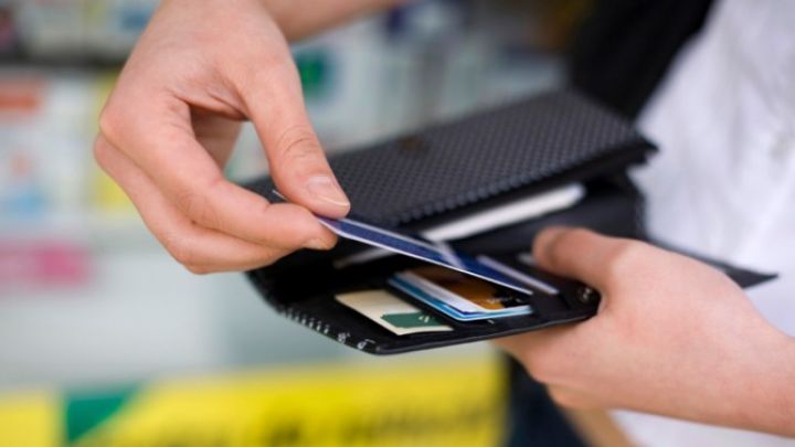 Azərbaycanda kredit kartları 756 min ədəd azaldı 