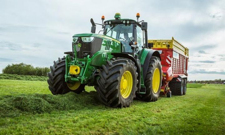 İlham Əliyev “John Deere” şirkətinin sədrini qəbul edib