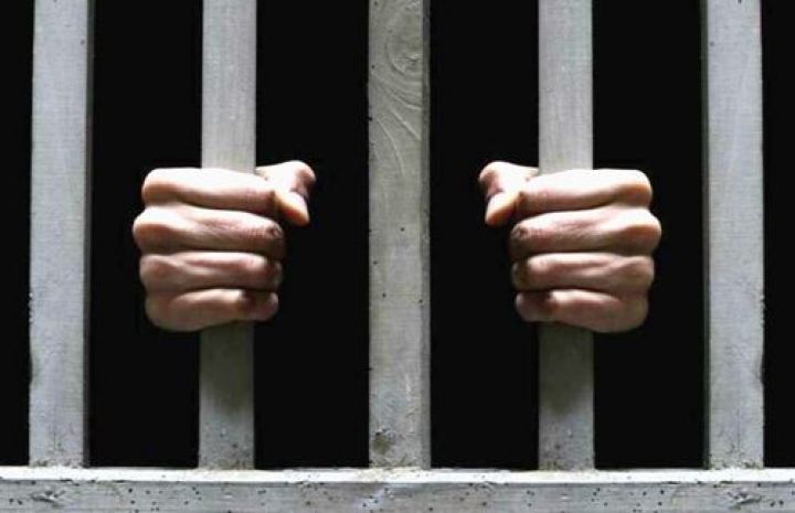 Camaata 1 milyondan çox pul “atan” dəlixanaya göndərildi