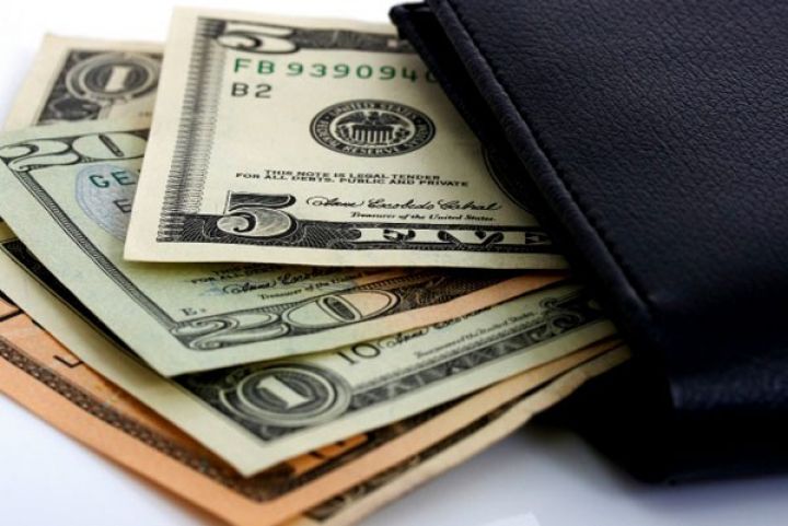 Banklar Dolların yeni alış-satış qiymətlərini elan etdilər - SİYAHI