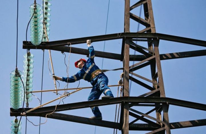 Qış gəlməmiş Abşeron və Sumqayıtın bir hissəsi elektrik enerjisiz qaldı