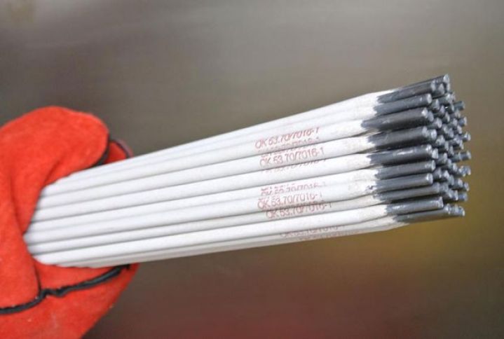 “Azelektrod”  öz gücünə elektrod istehsalına başlayacaq