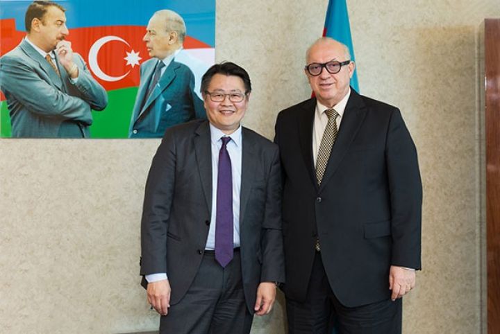 AZAL və dünyanın böyük yük aviaşirkəti əməkdaşlığı müzakirə ediblər