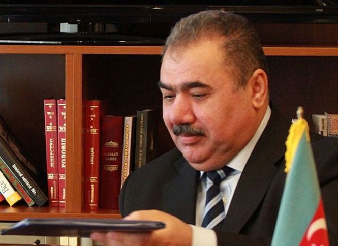 AZTV-nin sədri təqsirləndirilən şəxsdən 4,5 milyon manat tələb edir