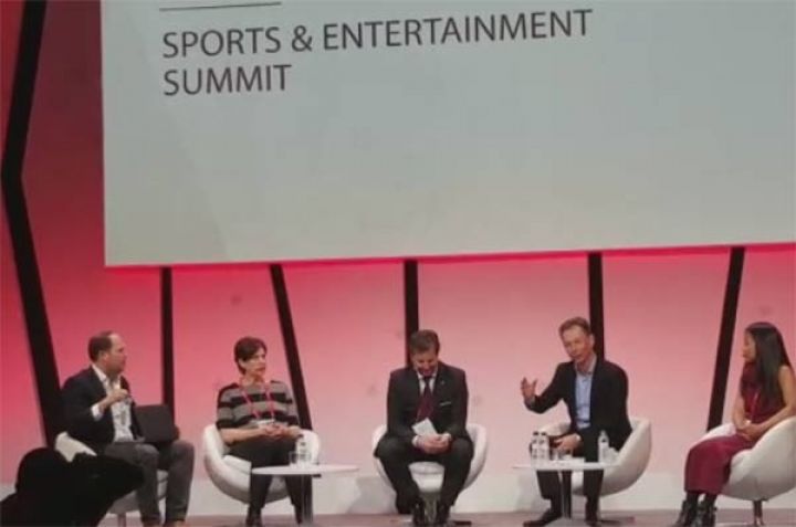 Bakcell şirkətinin baş direktoru Barselonada panel müzakirələrinə qatılıb