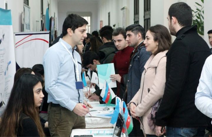 Yarmarkalarda 4,1 min şəxsə vakant iş yerlərinə göndəriş verilib