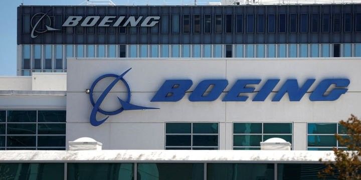 "Boeing"in səhmbaşına mənfəəti proqnozdan aşağı olub
