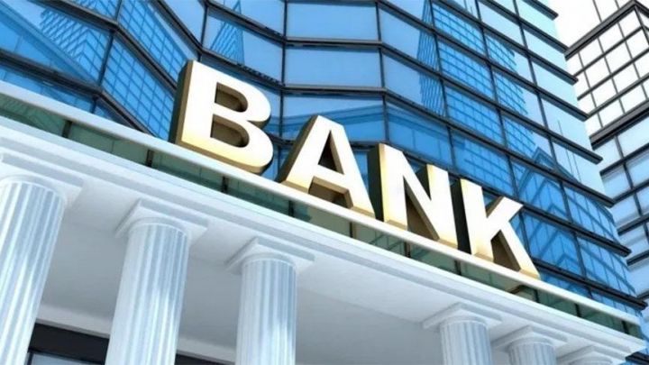 Keçən il 20 bank böyüyüb
