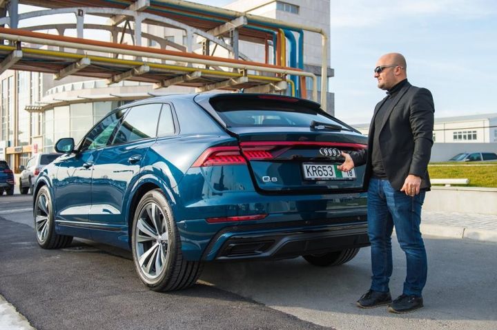 Audi-dən yeni kupe-krossover - Q8