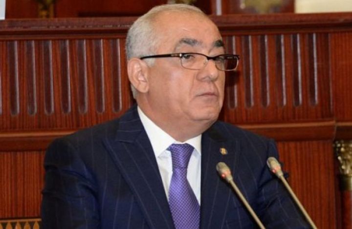 İlham Əliyev: "Yeni Baş Nazirə kadr islahatları aparmağı tapşırmışam"