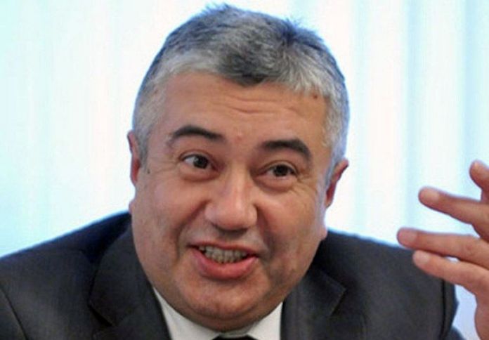 "Öz istəyimlə işdən çıxdım"